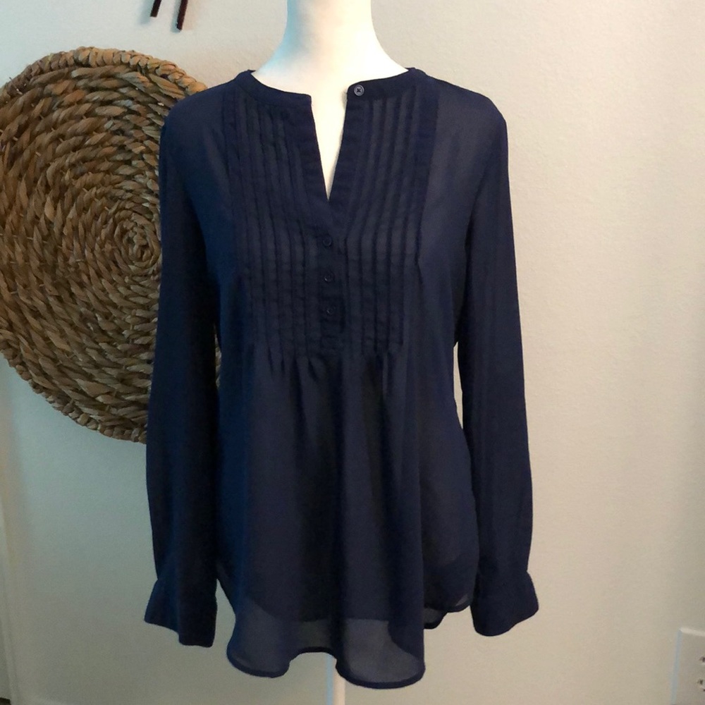 Old navy blue top size medium